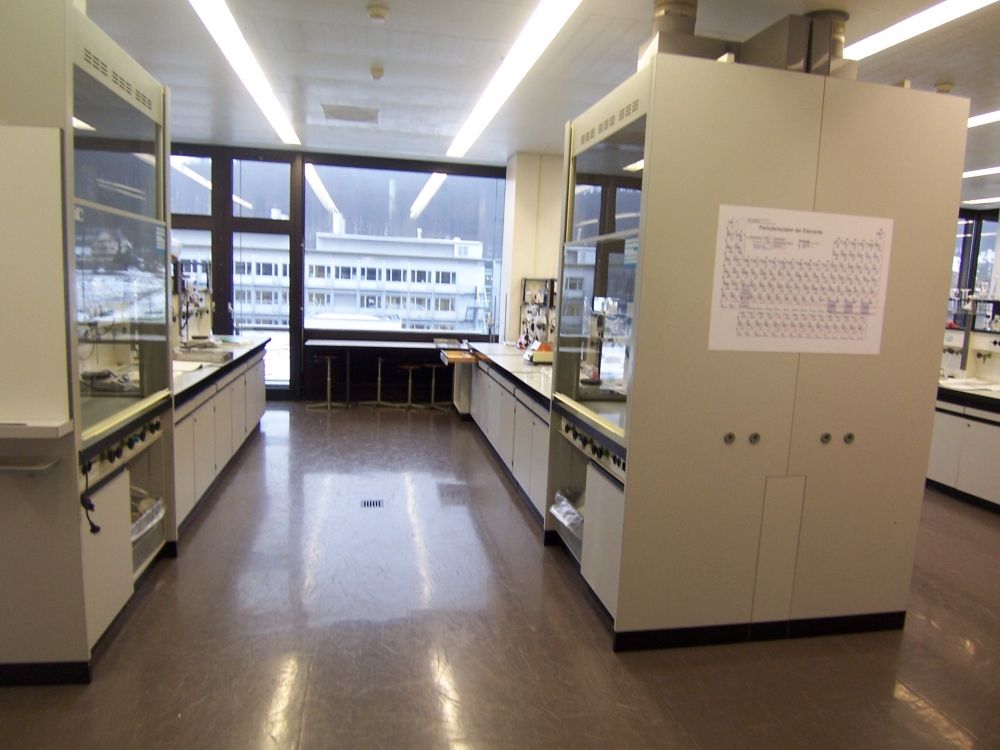 Praktikumsraum Y13-M-78: Sicht in den Raum.
