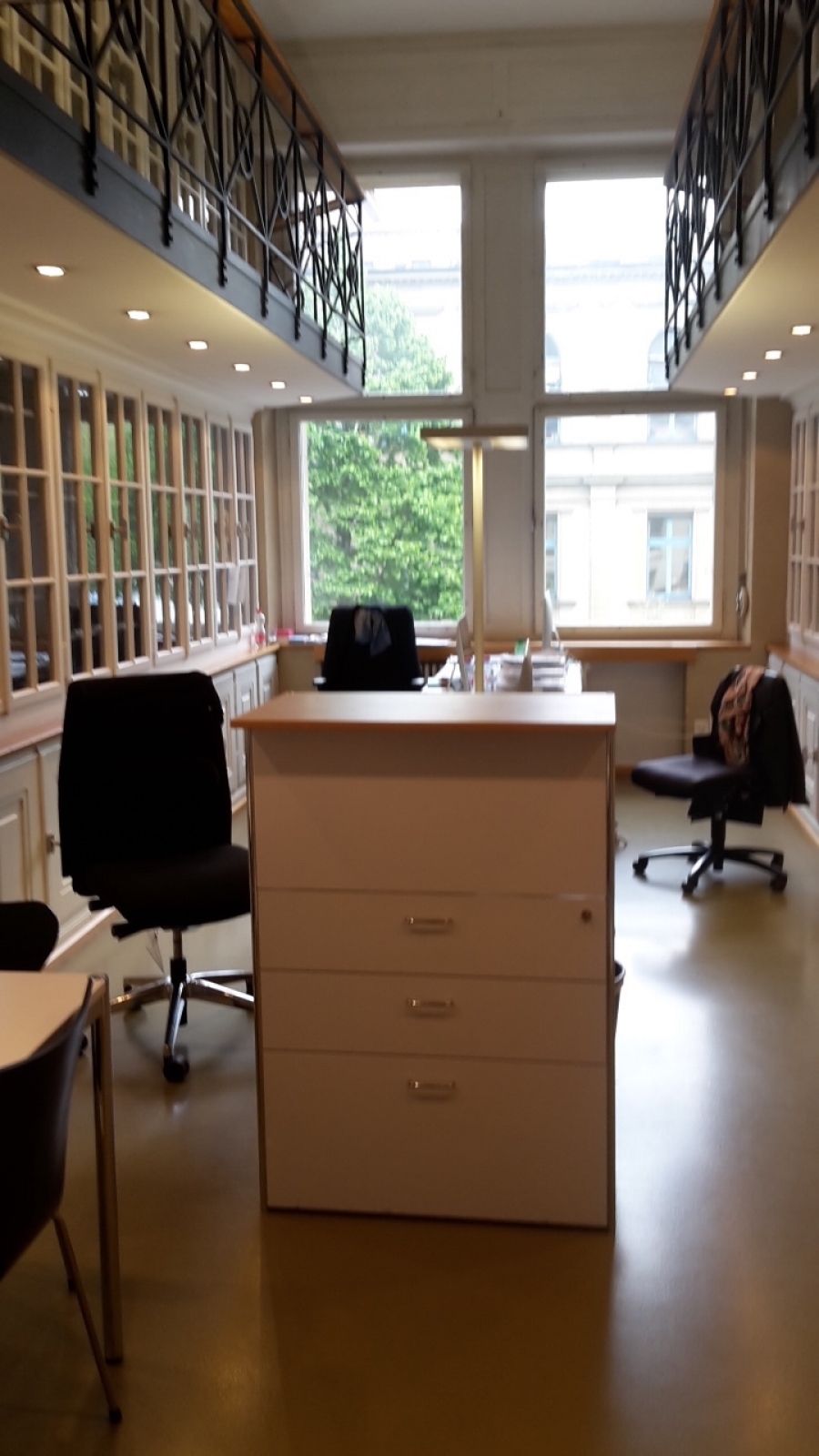 Büro KO2-F-158: Gesamtansicht.