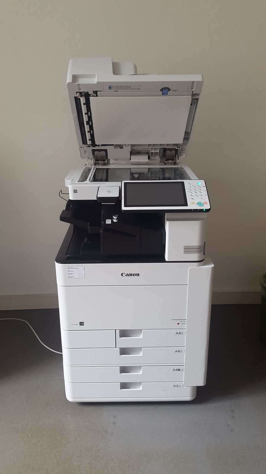 Kopierraum RAK-1-111A: UZH Print Plus: Multifunktionsgerät für Kopie, Scan oder Druck.