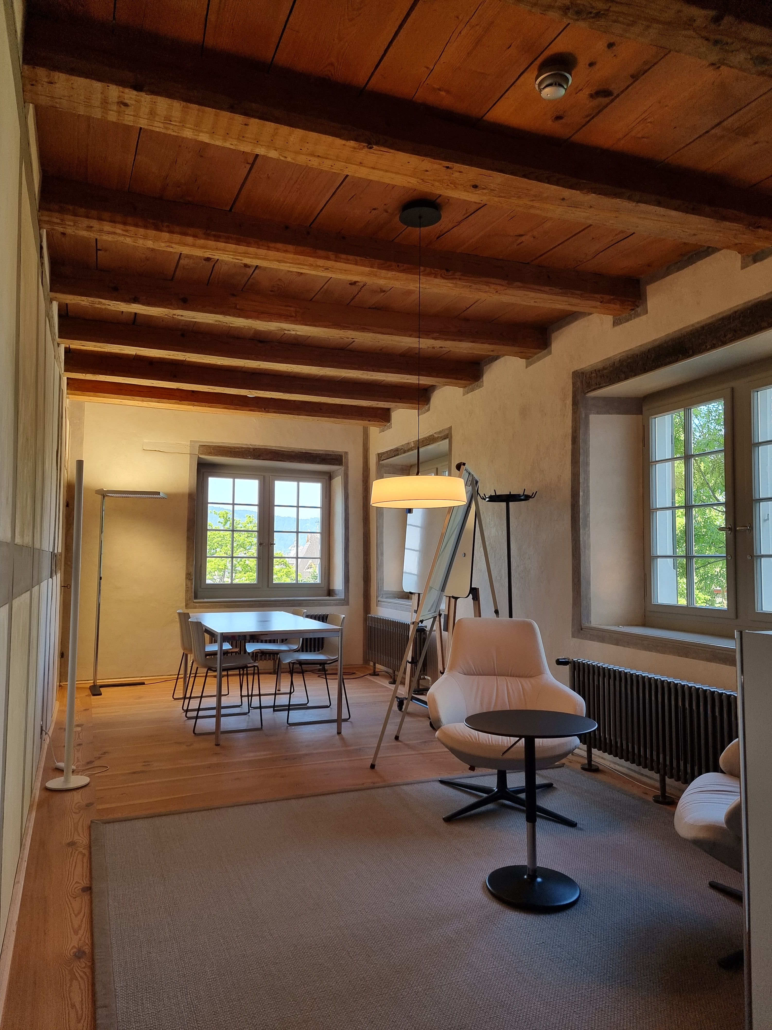 SOB Gebäude, Raum E-103: Perspektive von der Eingangstür aus