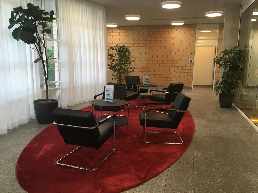 PLM, Stockwerk E: Der Empfangsraum im Stockwerk E.