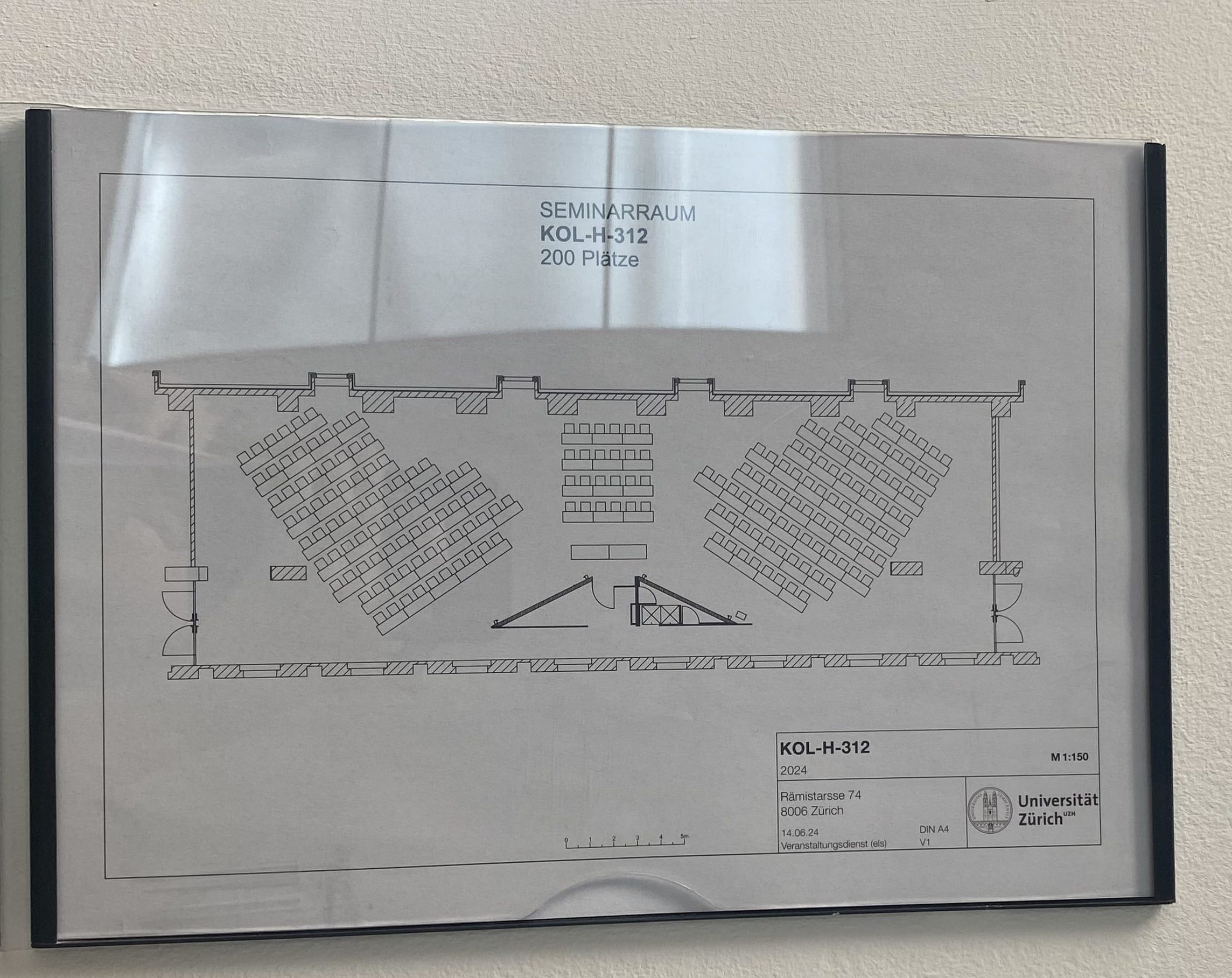 Hörsaal KOL-H-312b: Sitzplan von H-312. H-312a und H-312b sind zwei Seiten eines grossen, zusammenhängenden Raumes.