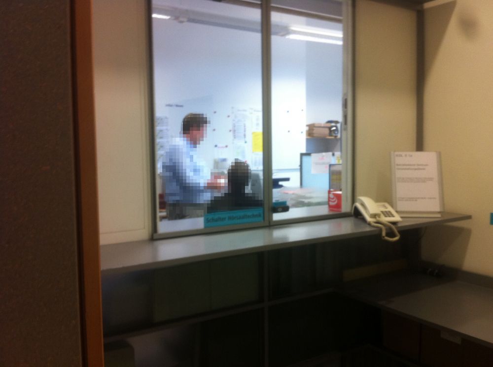 Büro KOL-E-1a: Blick auf Büro (es befindet sich direkt links nach dem Eingang).