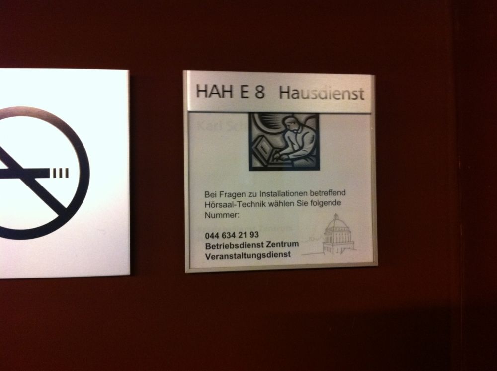 Büro HAH-E-08: Hausdienst