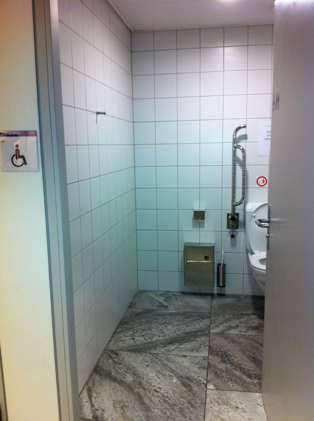 Rollstuhl-WC ZUI-A-21: Rollstuhl-WC