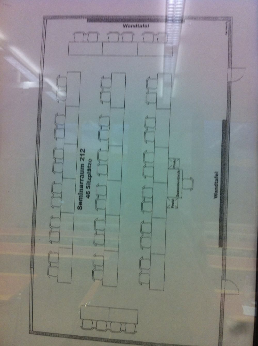 Seminarraum KOL-G-212: Plan, Sitzanordnung.