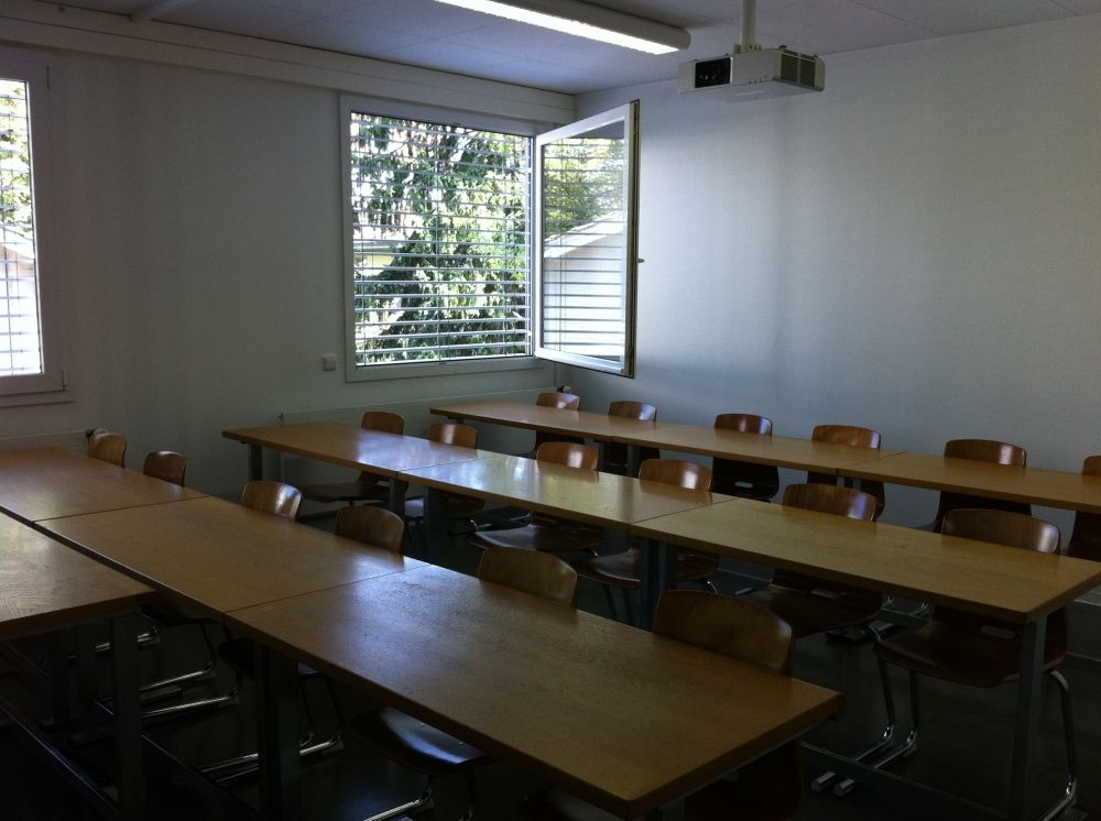 Seminarraum SOE-F-11: Vom Flipchart aus nach hinten.