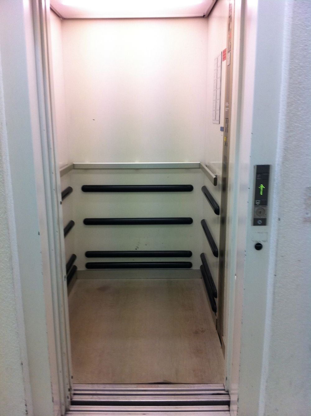 PEL, Lift: Lift (Innenraum)