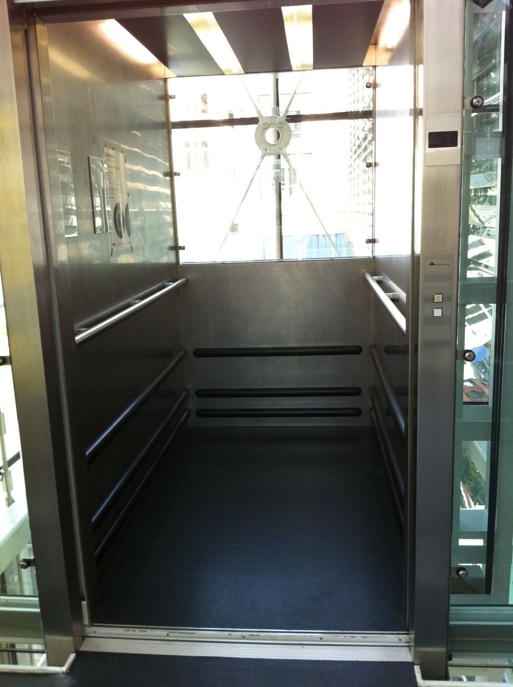 PLF, Lift: Lift (Innenraum)