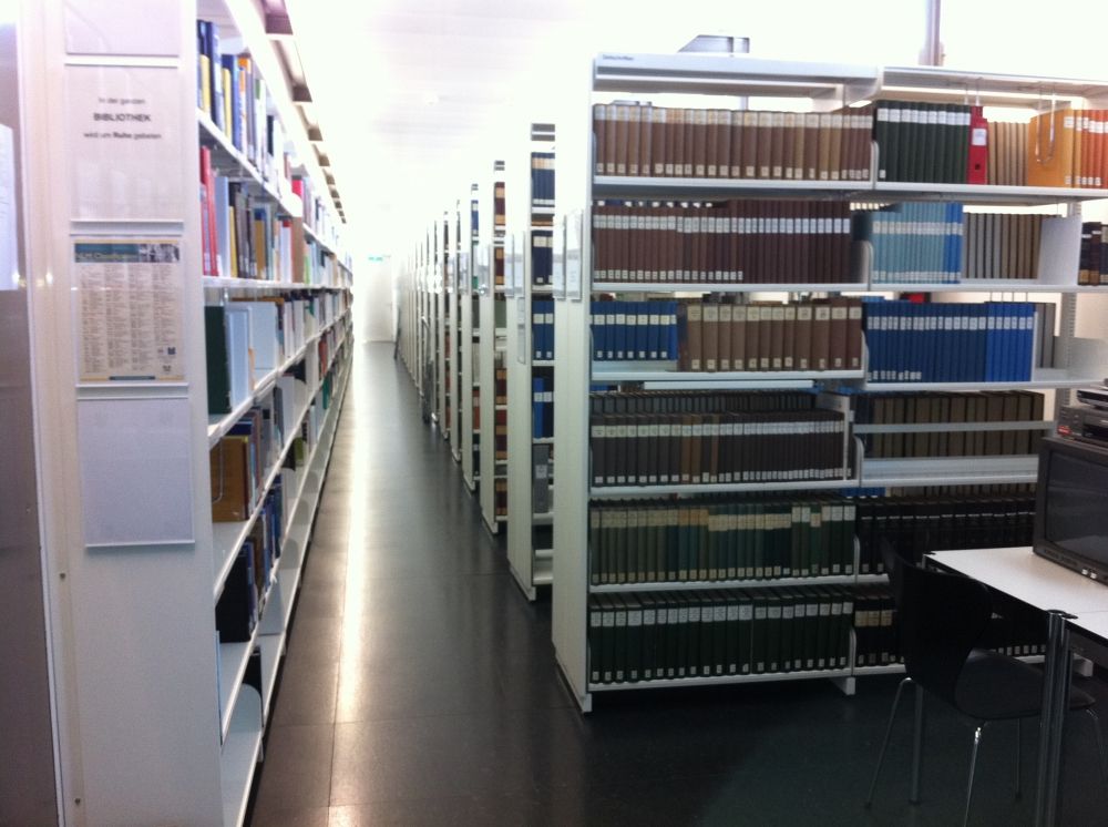 PLF-D, Bibliothek: Bücherbestand.