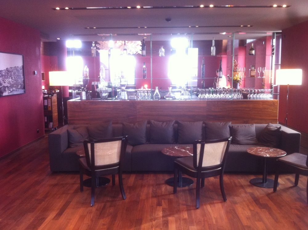 KOL-M, Restaurant: Blick auf den Loungebereich.