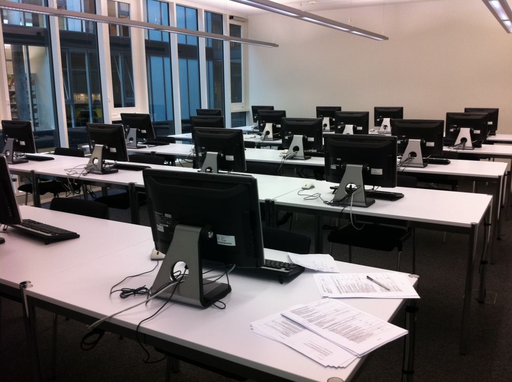 Computerkurs-Raum AND-3-53: Computerkurs-Raum.