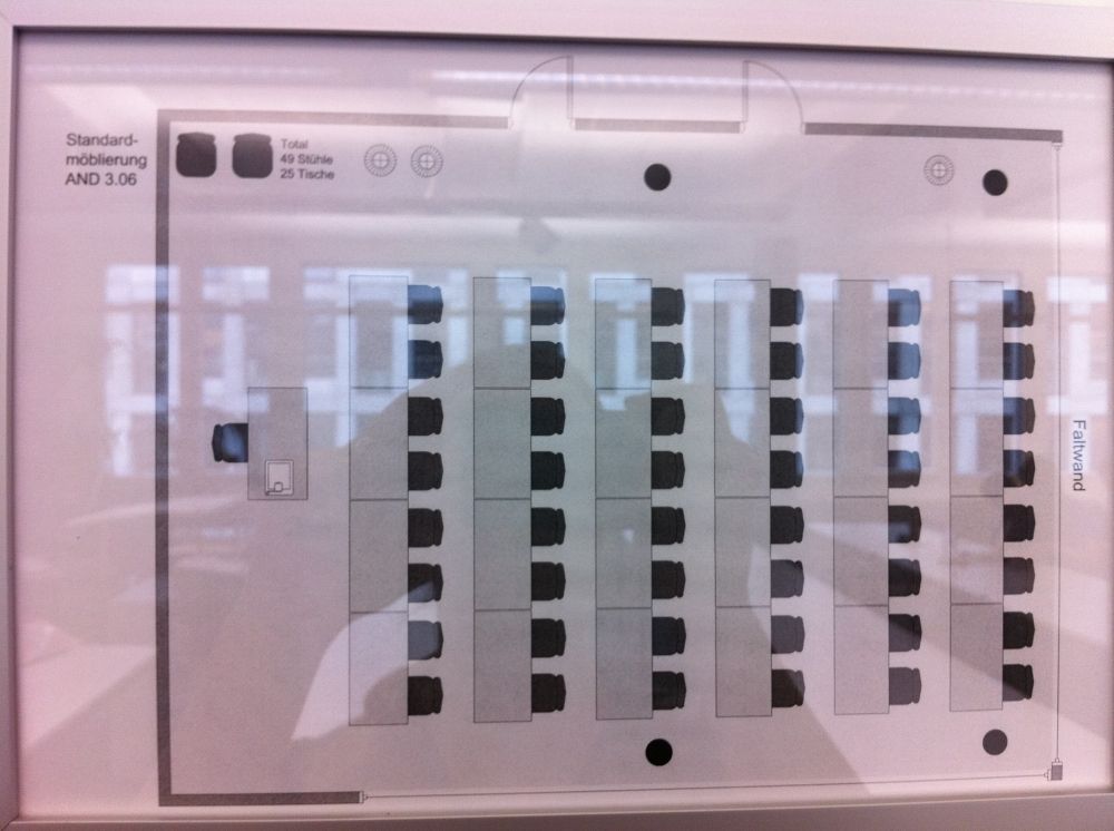 Seminarraum AND-03-06: Seminarraum (Belegungsplan). Die Faltwand trennt Raum AND-03-06 und Raum AND-03-04.