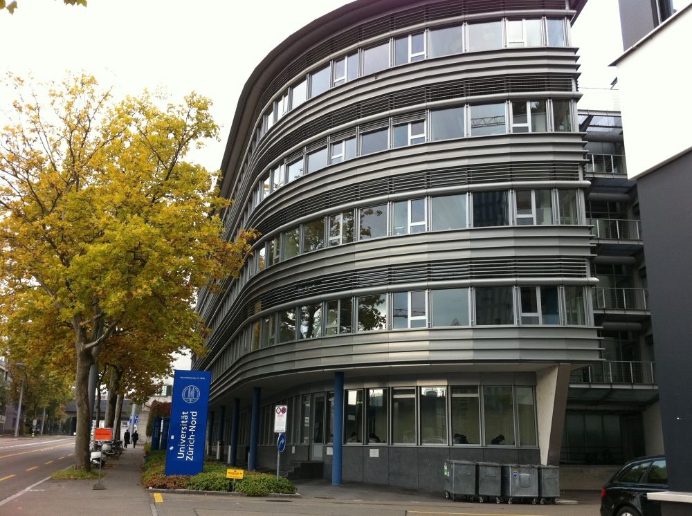 Gebäude BIN: Gebäude BIN von aussen.