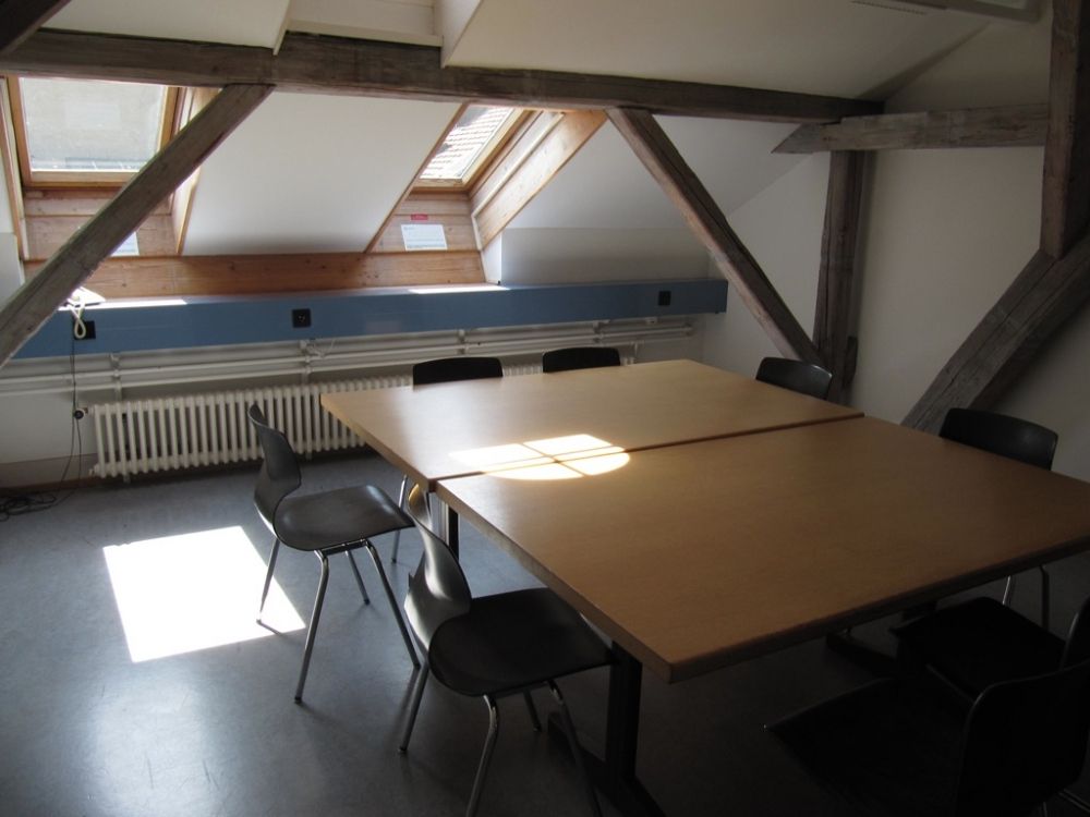 Sitzungsraum KIR-3-306: Innenansicht.