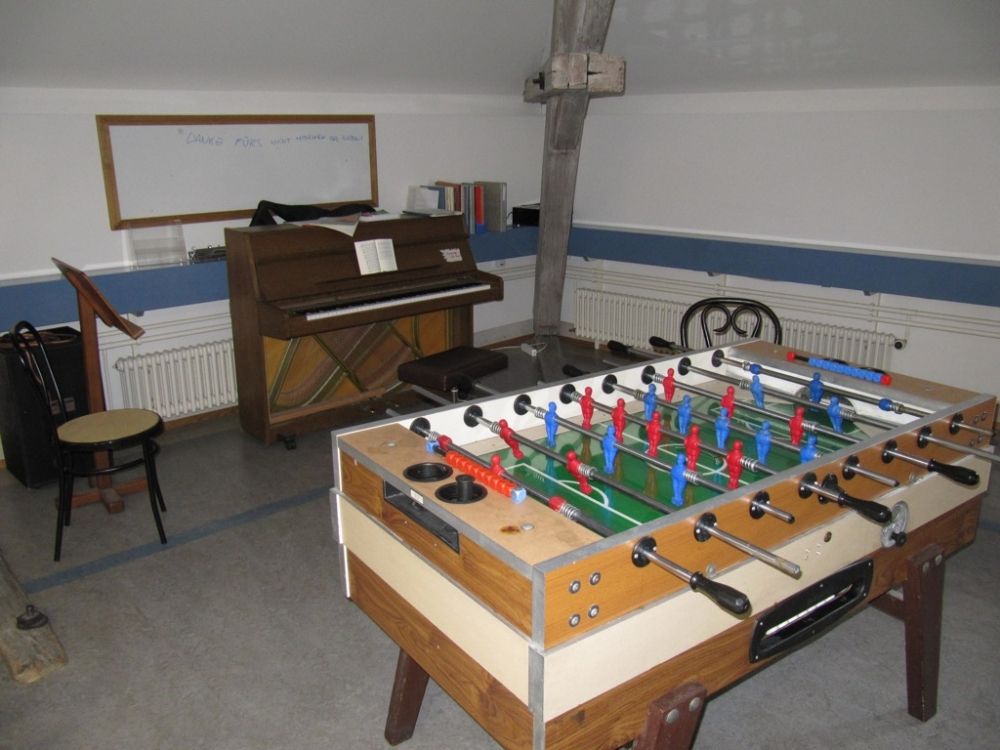 Aufenthaltsraum KIR-3-302: Kicker.