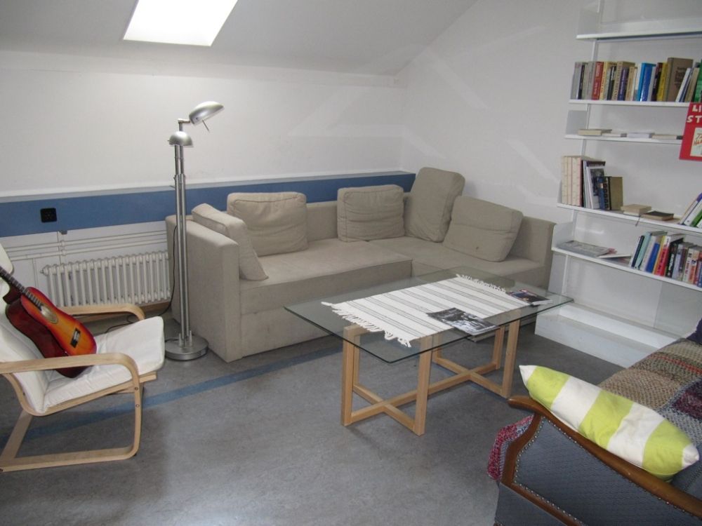 Aufenthaltsraum KIR-3-302: Sofaecke.