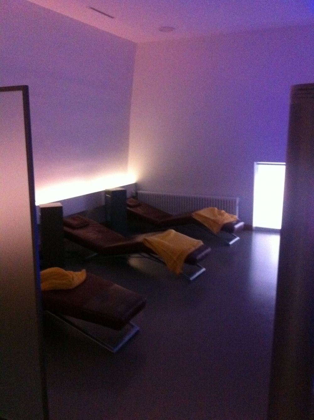 Ruheraum KOL-L-1B: Ruheraum mit Liegen.