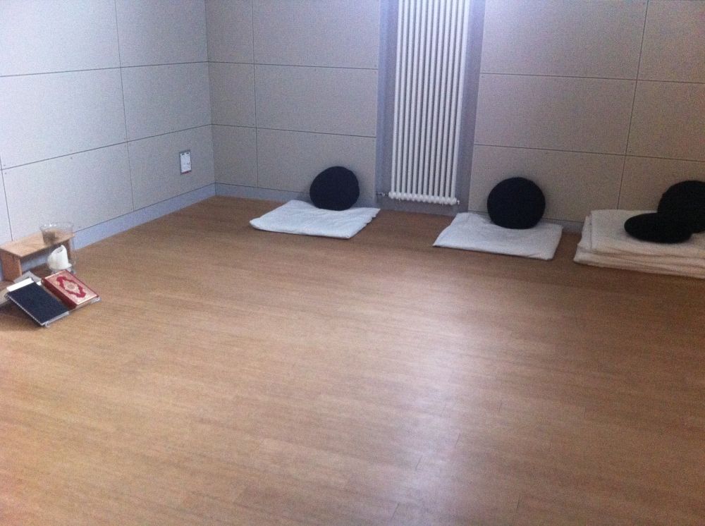 Ruheraum KOL-Q-3: Blick in Raum hinein.