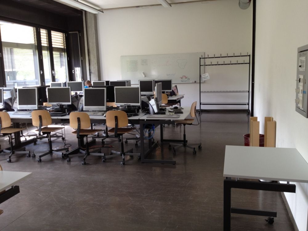Computerkurs-Raum Y25-J-8: Computerkurs-Raum.