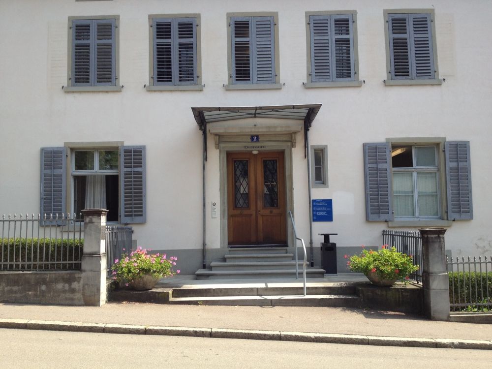 Gebäude SOG: Haupteingang SOG.
