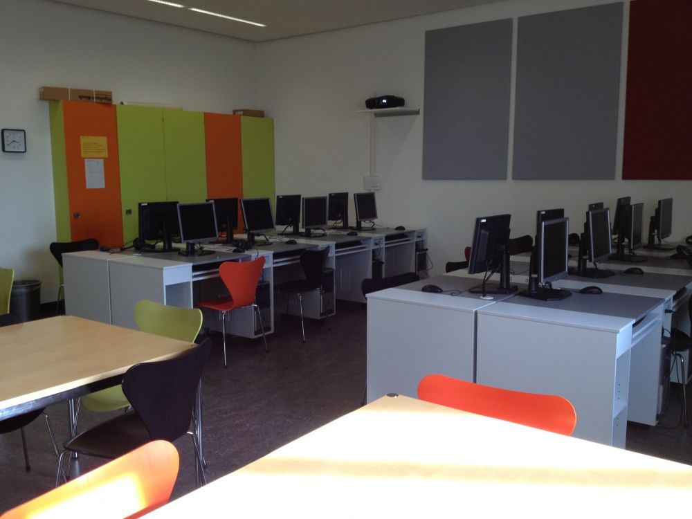 Sprachlabor RAI-J-021: Sprachlabor.