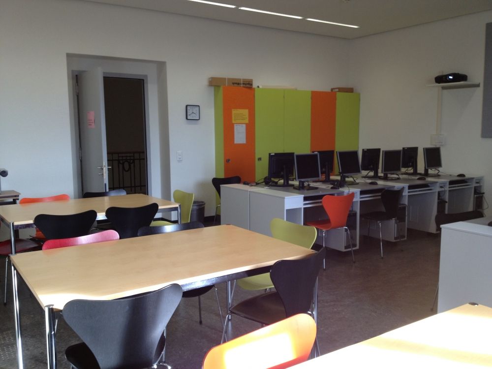 Sprachlabor RAI-J-021: Sprachlabor.