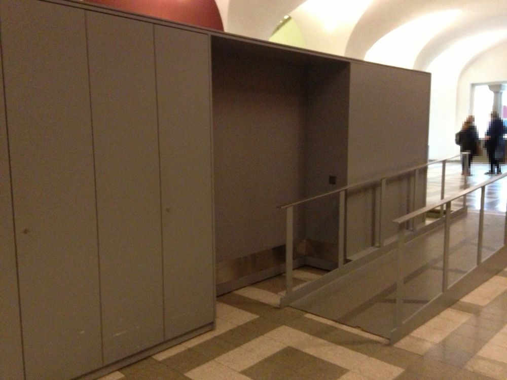 KOL, Stockwerk F: Rampe, 7% Neigung.