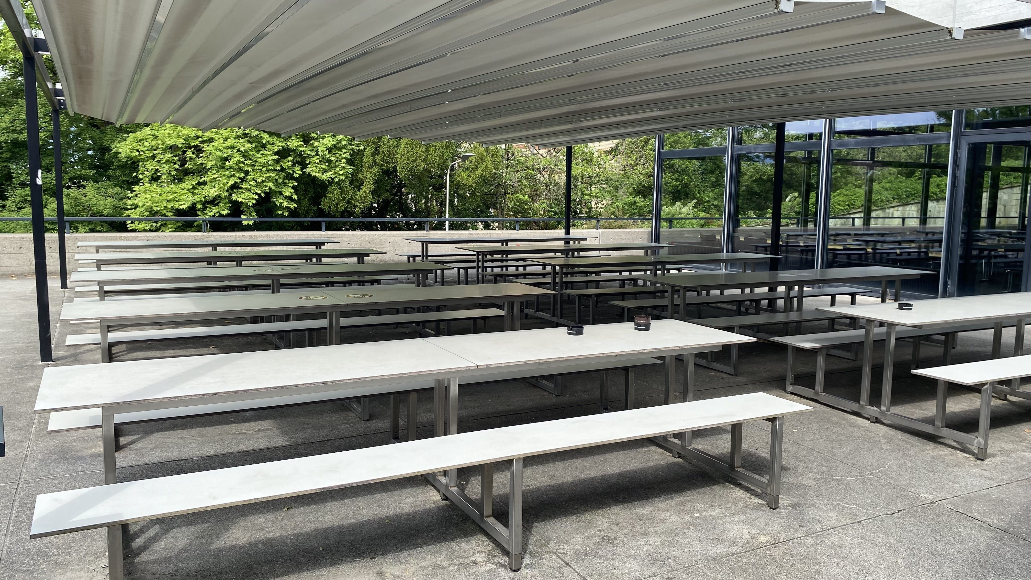 MEN-A, Mensa: Ansicht auf den Aussenbereich der Mensa.