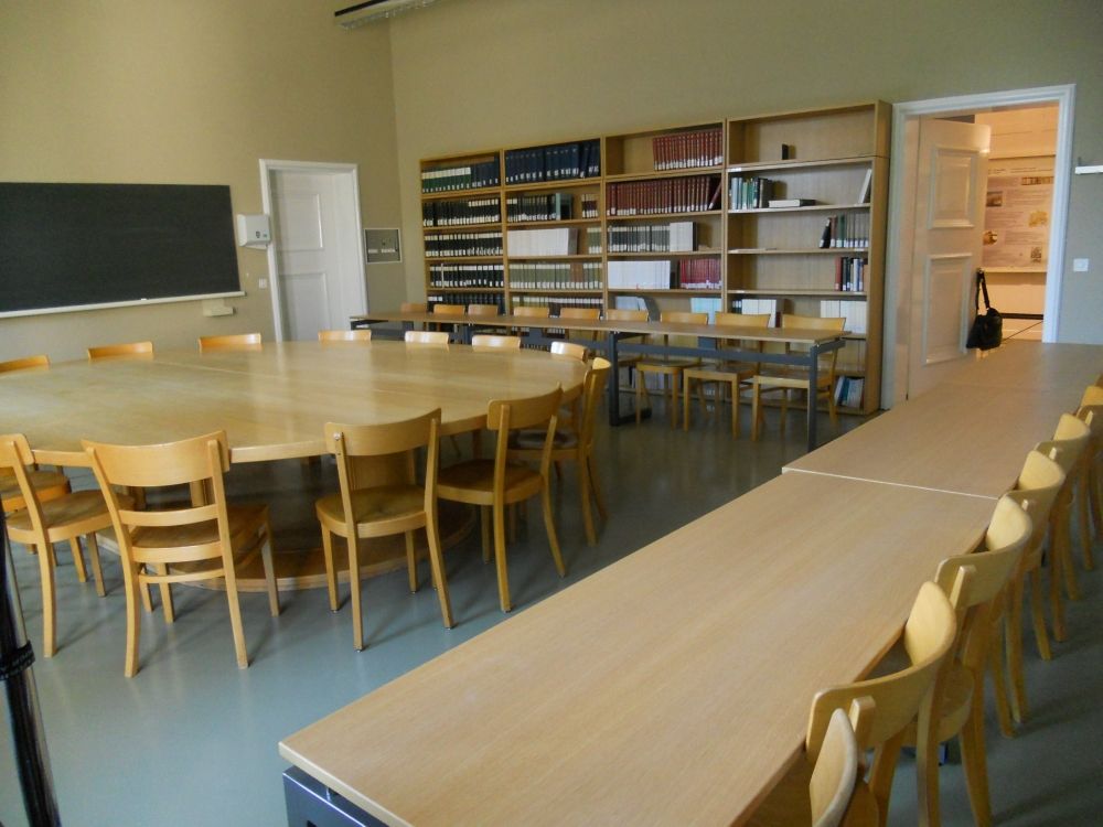 Seminarraum KO2-F-156: Gesamtansicht des Raumes.