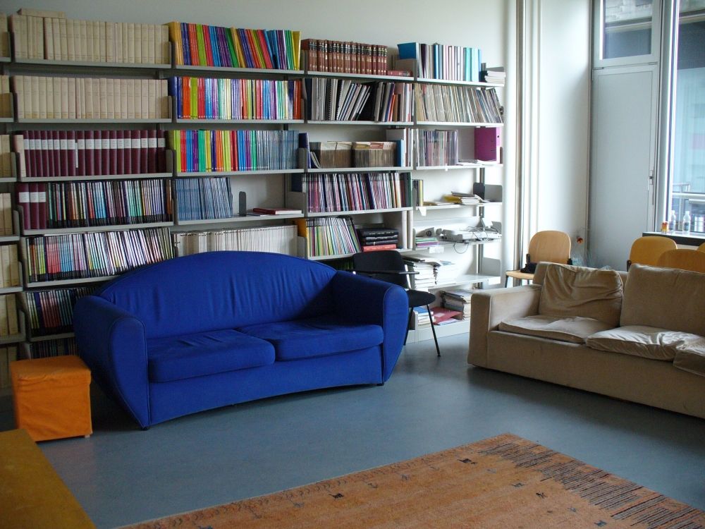 Aufenthaltsraum Y55-G-20: Das Rauminnere.