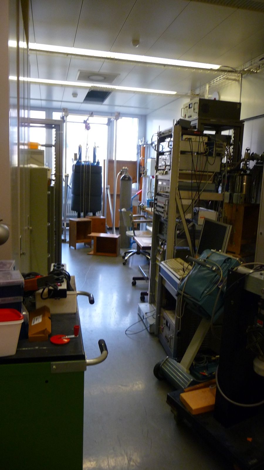 Labor Y36-H-78: NMR-Labor (Innenansicht).