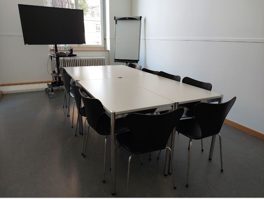 Sitzungsraum SOC-E-002a: Innenansicht Sitzungsraum.