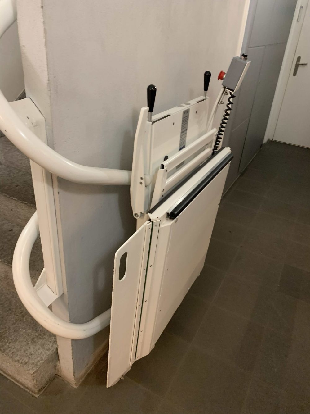 RAG, Stockwerk E: Treppenlift.