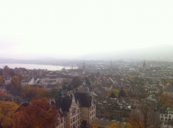 KOL-M, Balkon/Terrasse: Aussicht auf Zürich.